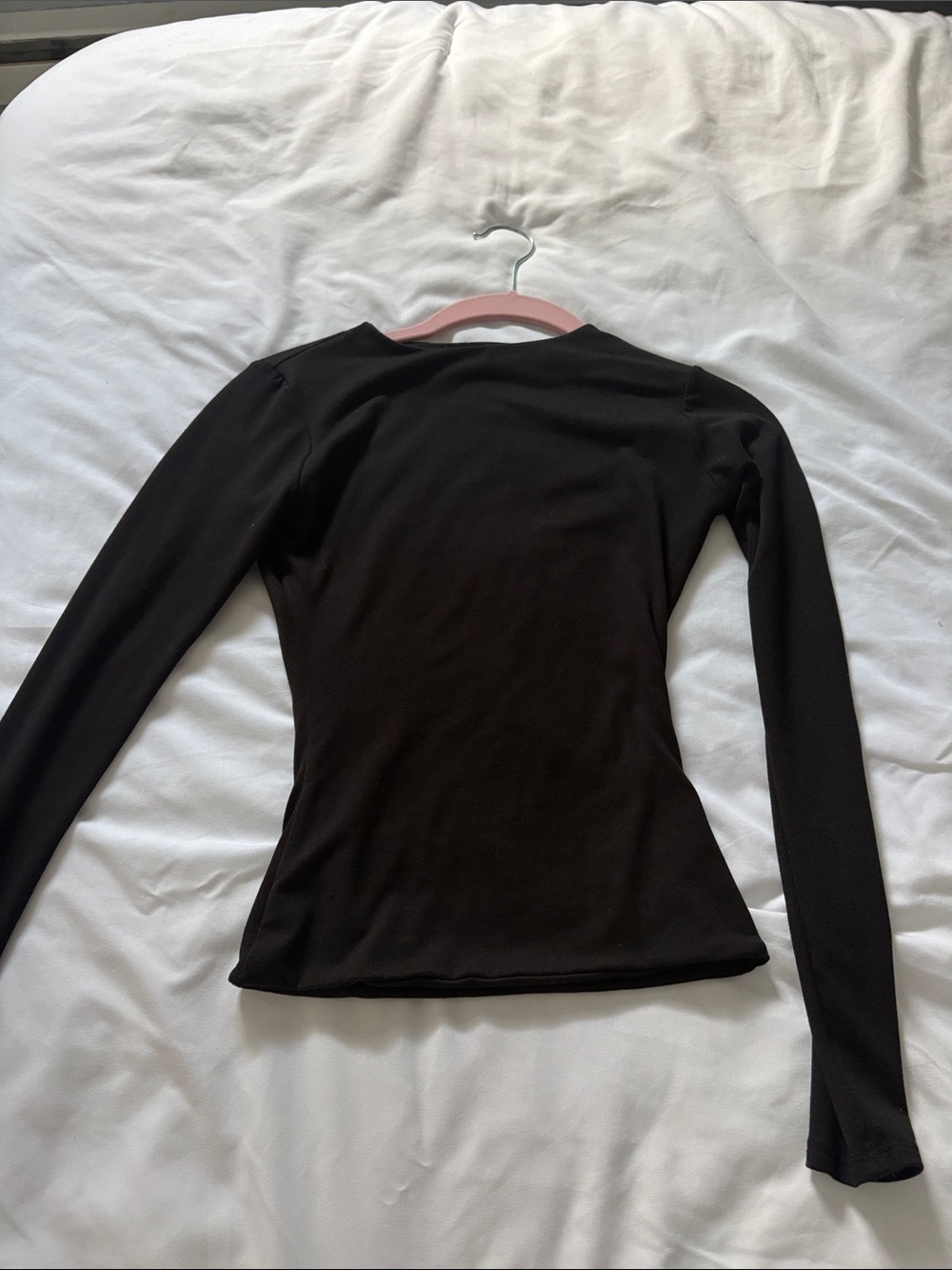 Women's Slim Black Long-Sleeve Tee